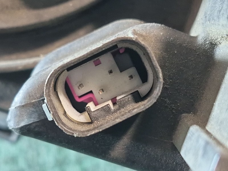 Recambio de faro izquierdo para bmw serie 3 berlina (e46) 320d referencia OEM IAM   