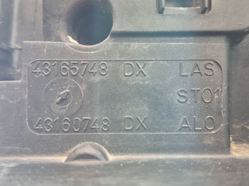 Recambio de faro derecho para peugeot 307 cc (3b) 2.0 16v referencia OEM IAM   