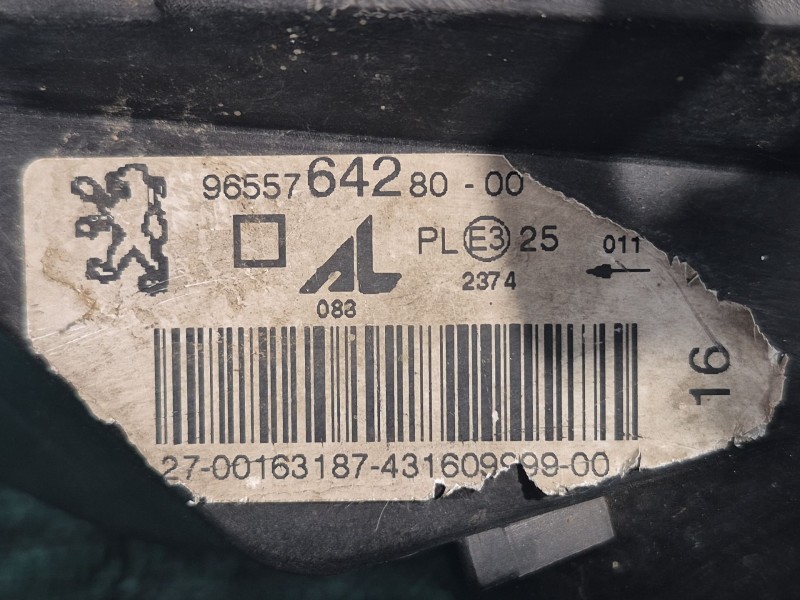 Recambio de faro derecho para peugeot 307 cc (3b) 2.0 16v referencia OEM IAM   