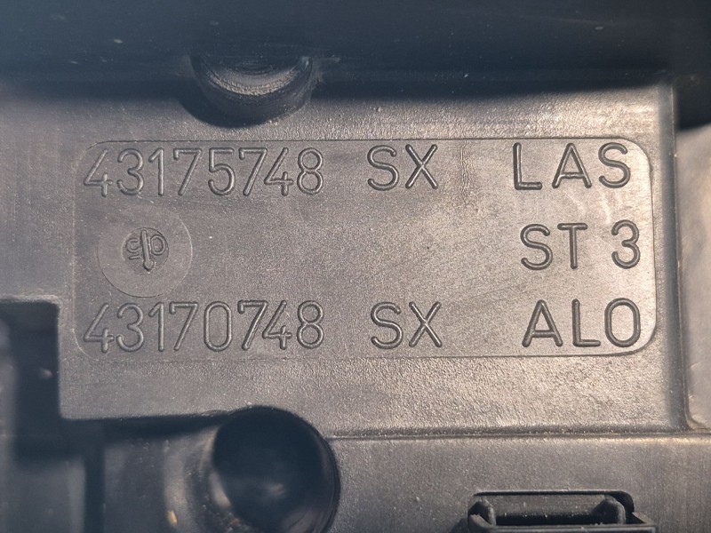 Recambio de faro izquierdo para peugeot 307 cc (3b) 2.0 16v referencia OEM IAM   