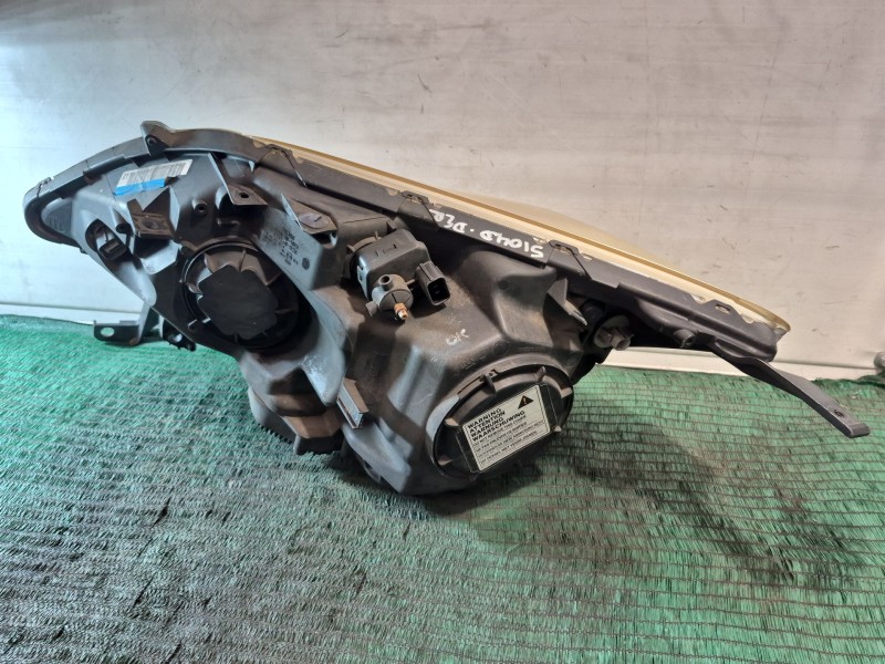 Recambio de faro derecho para honda cr-v (re) executive referencia OEM IAM   