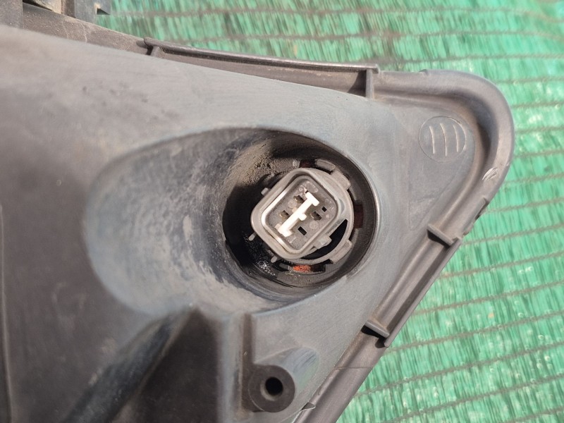 Recambio de faro derecho para honda cr-v (re) executive referencia OEM IAM   