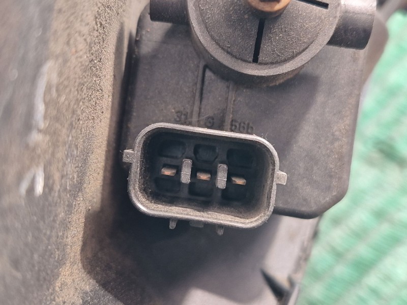 Recambio de faro derecho para honda cr-v (re) executive referencia OEM IAM   