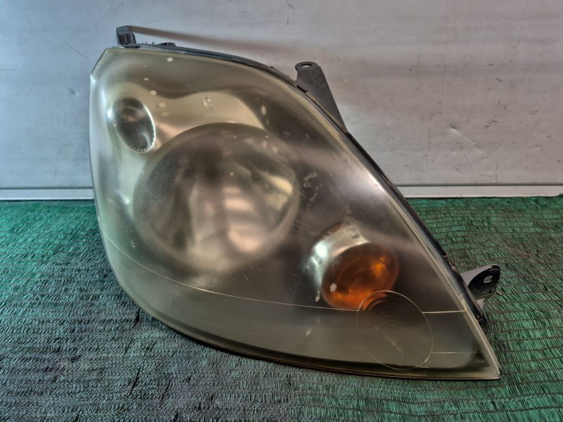 Recambio de faro derecho para ford fiesta (cbk) ambiente referencia OEM IAM   