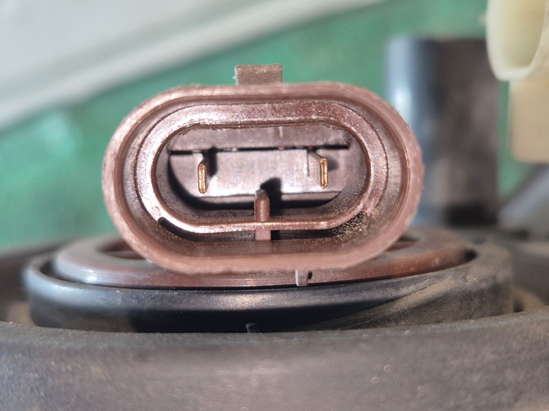 Recambio de faro derecho para ford focus c-max (cap) ambiente (d) referencia OEM IAM   