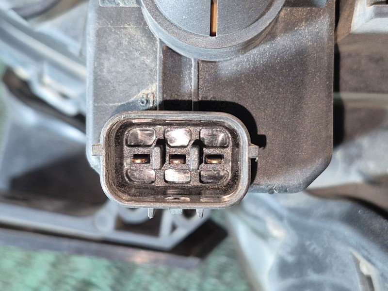 Recambio de faro derecho para honda fr-v (be) 1.7 referencia OEM IAM P4802R P4802R P4802R