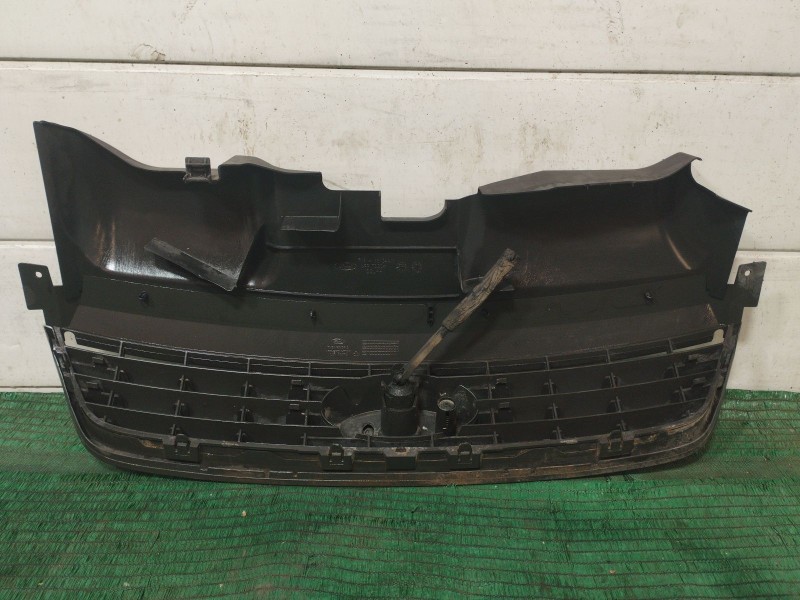 Recambio de rejilla delantera para ford focus c-max (dm2) 1.6 referencia OEM IAM   