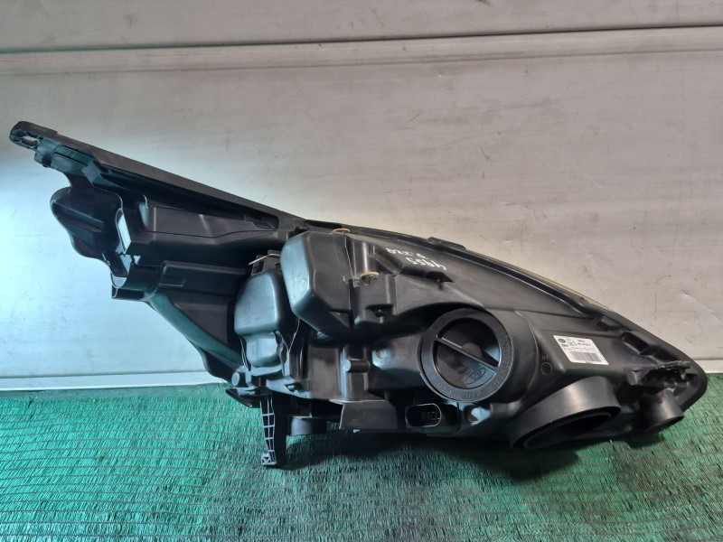 Recambio de faro izquierdo para ford c-max edition referencia OEM IAM 89502246 89502246 AM5113W030AF