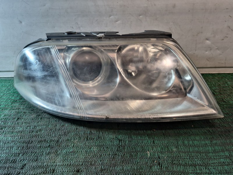 Recambio de faro derecho para volkswagen passat berlina (3b3) advance referencia OEM IAM   