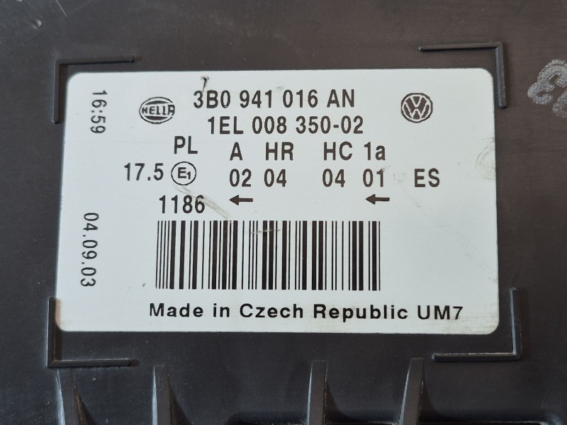 Recambio de faro derecho para volkswagen passat berlina (3b3) advance referencia OEM IAM   
