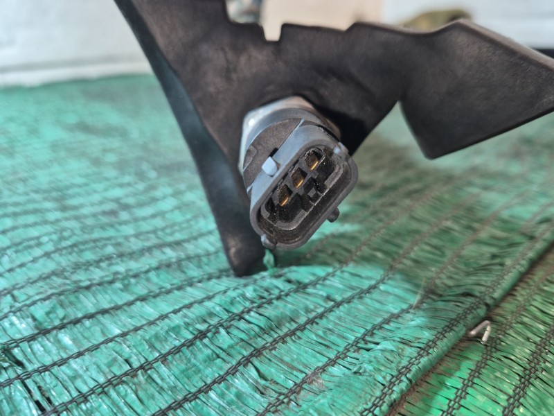 Recambio de rampa inyectora para bmw serie 5 berlina (e39) referencia OEM IAM   