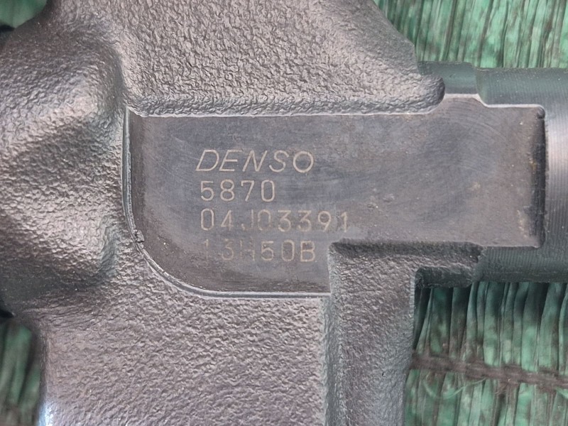 Recambio de inyector para mazda mpv ii (lw) 2.0 di referencia OEM IAM   