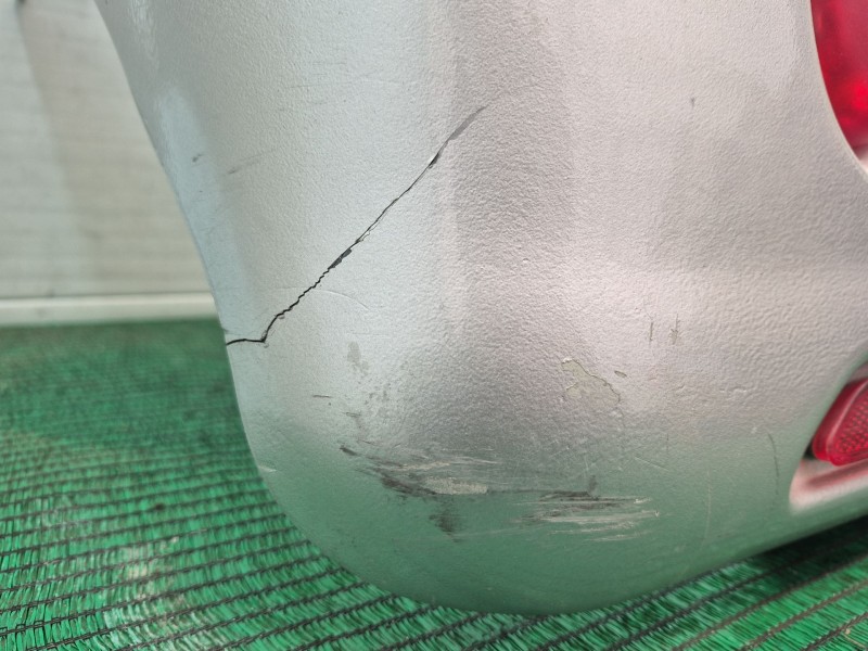 Recambio de paragolpes trasero para piaggio m500 0.5 d referencia OEM IAM   