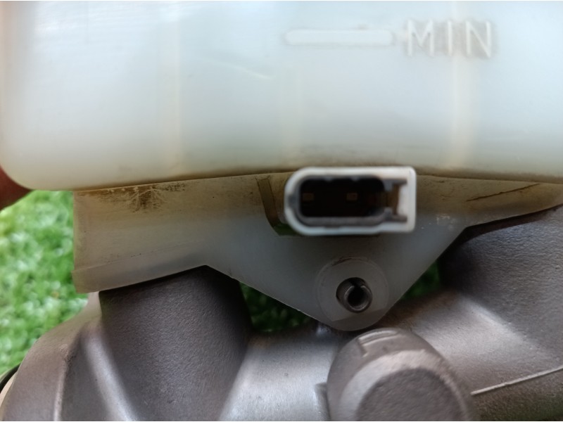 Recambio de bomba freno para subaru legacy familiar/outback b13 (bp) 3.0 r outback referencia OEM IAM   