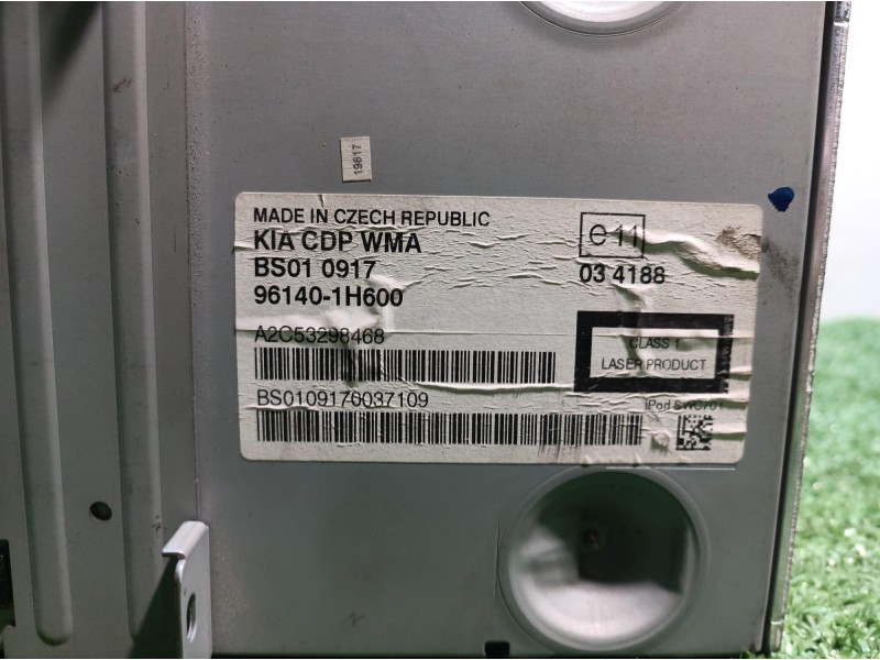 Recambio de sistema audio / radio cd para kia cee´d emotion referencia OEM IAM 961401H600 961401H600 A2C53298468
