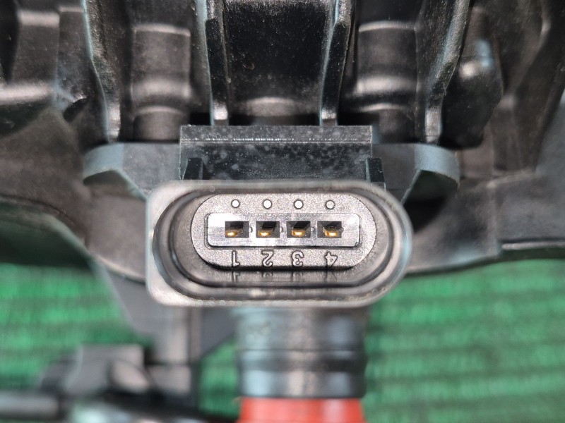 Recambio de colector admision para volkswagen golf v berlina (1k1) conceptline (e) referencia OEM IAM   