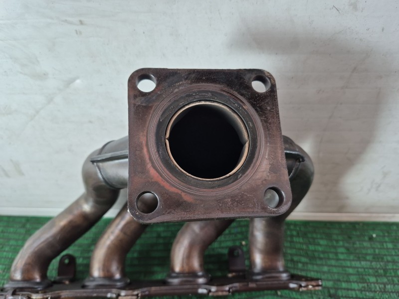 Recambio de colector escape para volkswagen golf v berlina (1k1) conceptline (e) referencia OEM IAM   