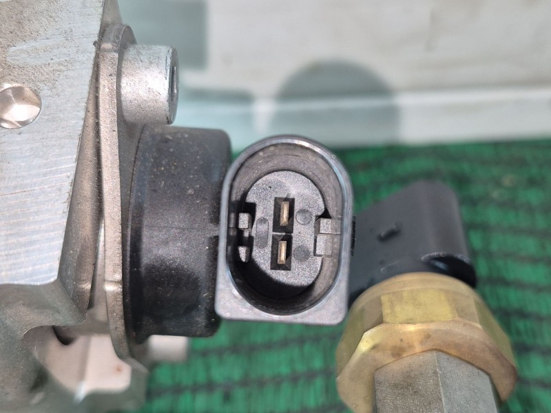 Recambio de bomba inyeccion para volkswagen golf v berlina (1k1) conceptline (e) referencia OEM IAM 0261520024 03C127025L 026152