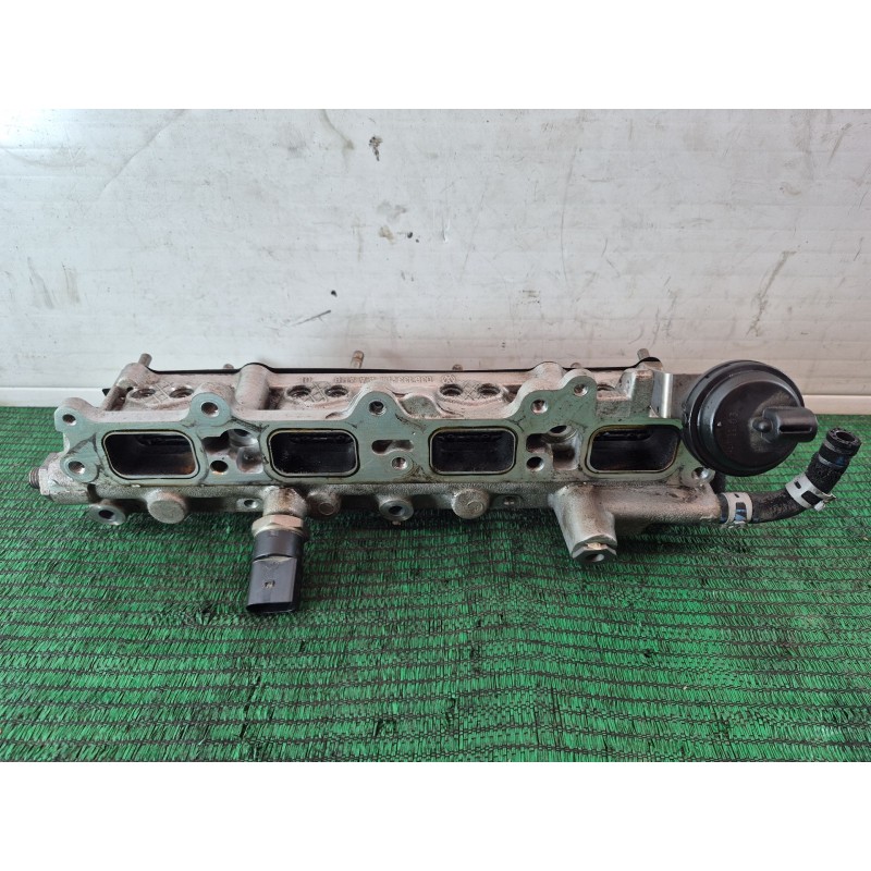 Recambio de colector admision para volkswagen golf v berlina (1k1) conceptline (e) referencia OEM IAM 03C133204 03C133204 03C133