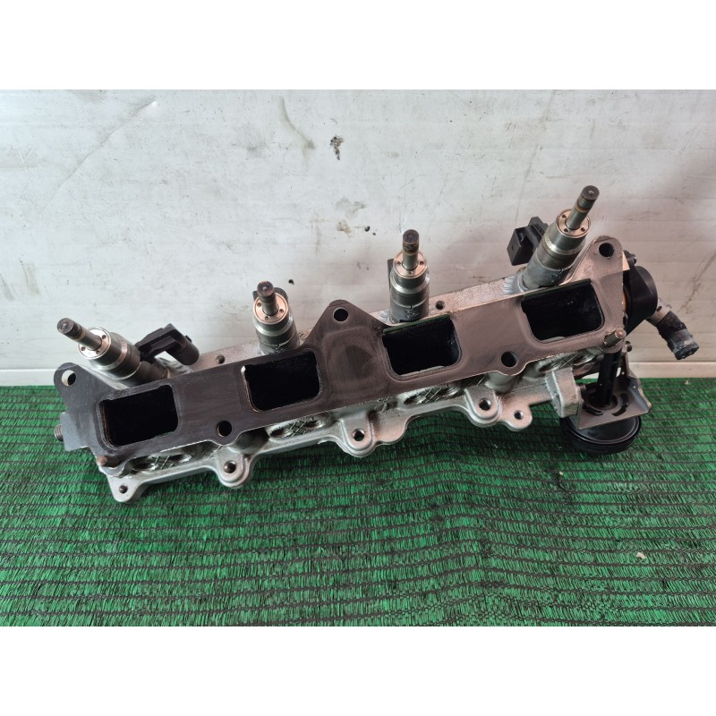 Recambio de colector admision para volkswagen golf v berlina (1k1) conceptline (e) referencia OEM IAM 03C133204 03C133204 03C133