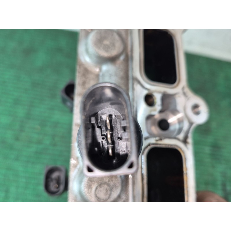 Recambio de colector admision para volkswagen golf v berlina (1k1) conceptline (e) referencia OEM IAM 03C133204 03C133204 03C133