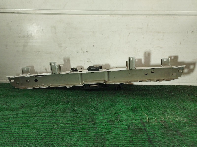 Recambio de travesaño superior para nissan qashqai ii (j11, j11_) 1.2 dig-t referencia OEM IAM   