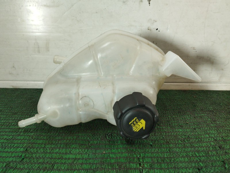 Recambio de deposito expansion para nissan qashqai ii (j11, j11_) 1.2 dig-t referencia OEM IAM   