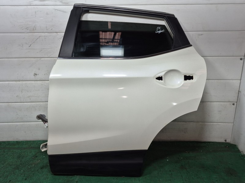 Recambio de puerta trasera izquierda para nissan qashqai ii (j11, j11_) 1.2 dig-t referencia OEM IAM   