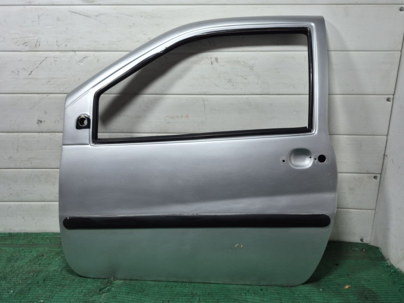 Recambio de puerta delantera izquierda para piaggio m500 0.5 d referencia OEM IAM   