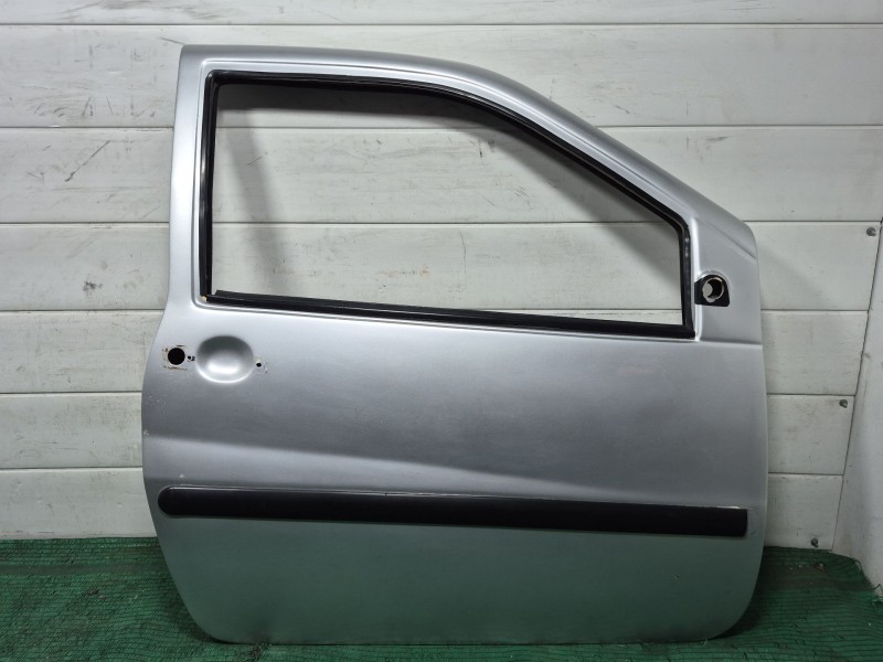 Recambio de puerta delantera derecha para piaggio m500 0.5 d referencia OEM IAM   