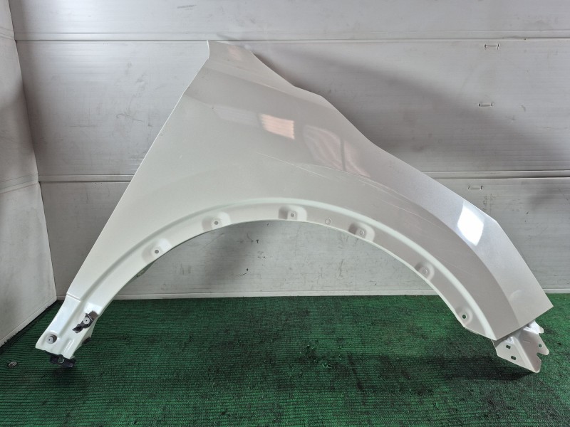 Recambio de aleta delantera derecha para nissan qashqai ii (j11, j11_) 1.2 dig-t referencia OEM IAM   