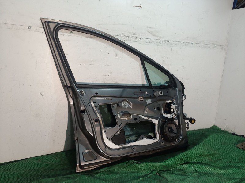 Recambio de puerta delantera izquierda para peugeot 407 sport referencia OEM IAM   