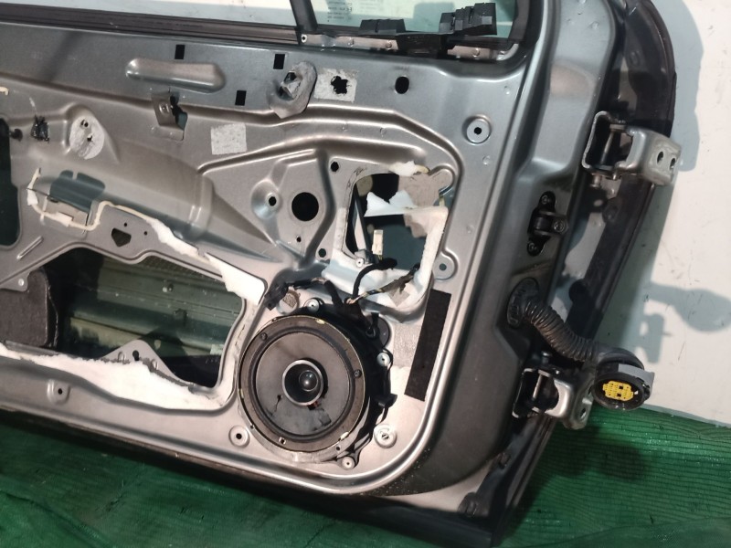 Recambio de puerta delantera izquierda para peugeot 407 sport referencia OEM IAM   