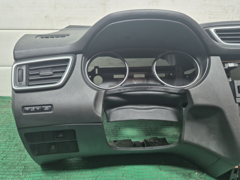Recambio de salpicadero para nissan qashqai ii (j11, j11_) 1.2 dig-t referencia OEM IAM   