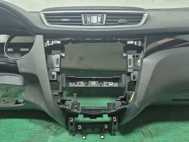 Recambio de salpicadero para nissan qashqai ii (j11, j11_) 1.2 dig-t referencia OEM IAM   