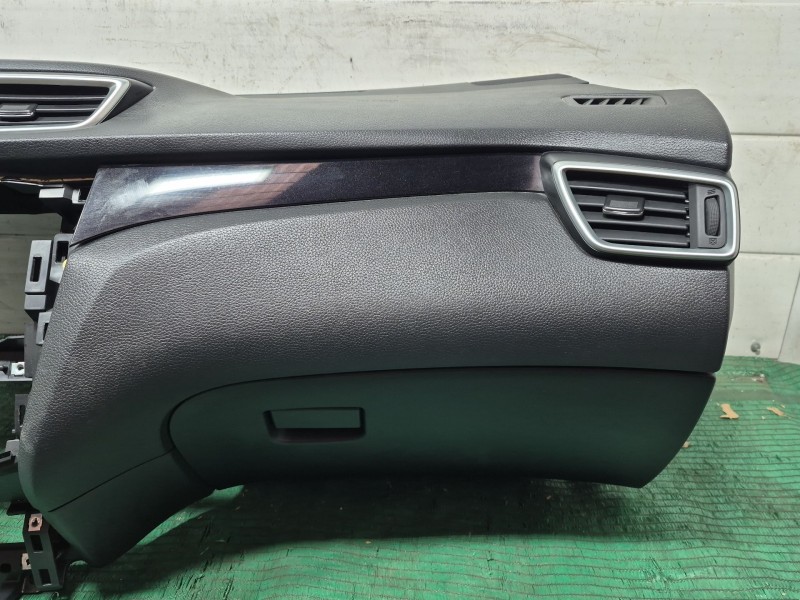 Recambio de salpicadero para nissan qashqai ii (j11, j11_) 1.2 dig-t referencia OEM IAM   