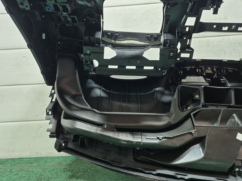 Recambio de salpicadero para nissan qashqai ii (j11, j11_) 1.2 dig-t referencia OEM IAM   