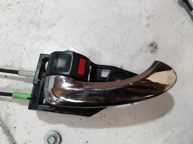 Recambio de cerradura puerta delantera izquierda para toyota rav 4 (a3) executive referencia OEM IAM A046693 A046693 A046693