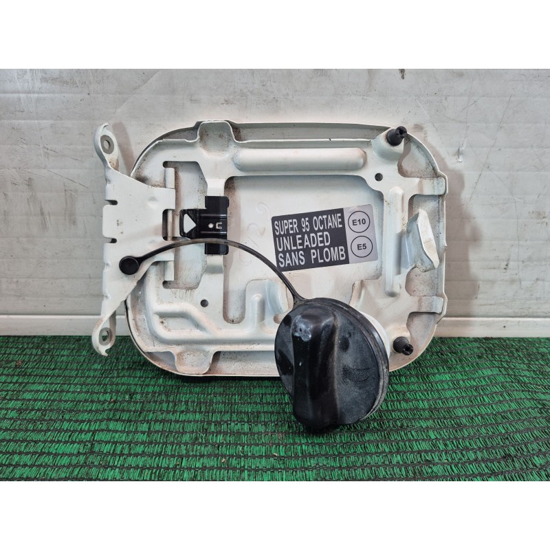 Recambio de tapa exterior combustible para nissan qashqai ii (j11, j11_) 1.2 dig-t referencia OEM IAM   