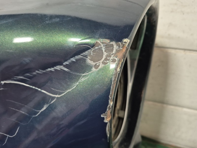 Recambio de aleta delantera derecha para jaguar xj sovereign v12 referencia OEM IAM   
