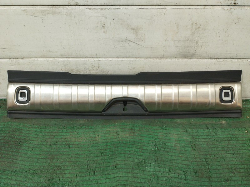 Recambio de moldura para peugeot 2008 i (cu_) 1.5 bluehdi 120 referencia OEM IAM   