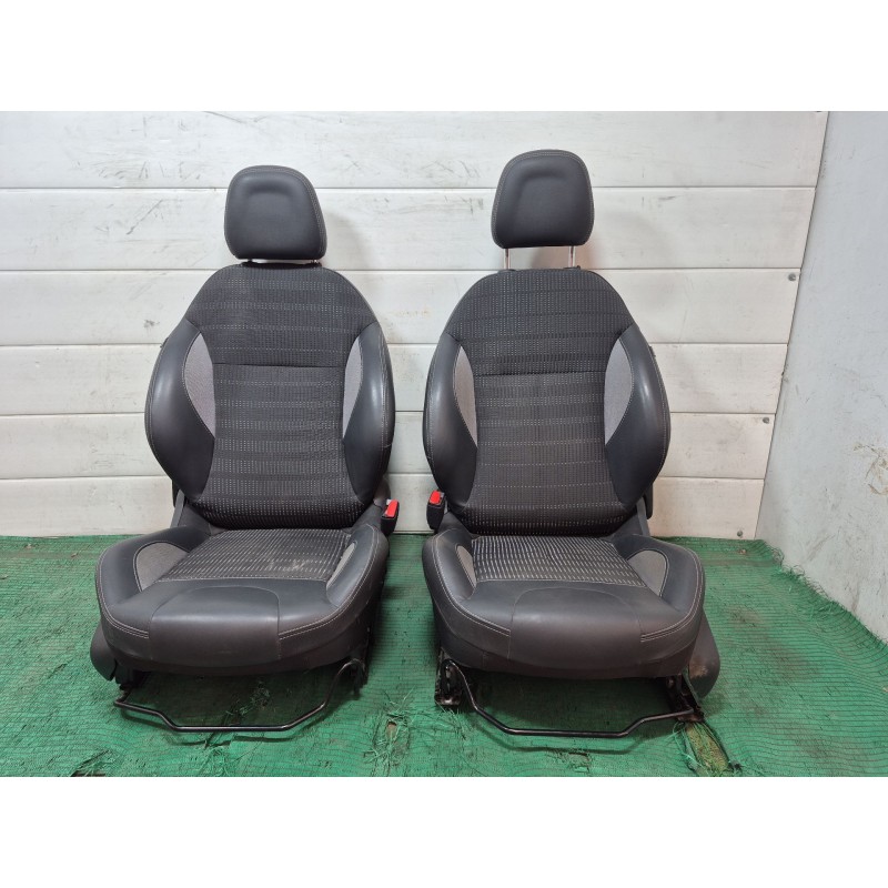Recambio de juego asientos completo para peugeot 2008 i (cu_) 1.5 bluehdi 120 referencia OEM IAM   