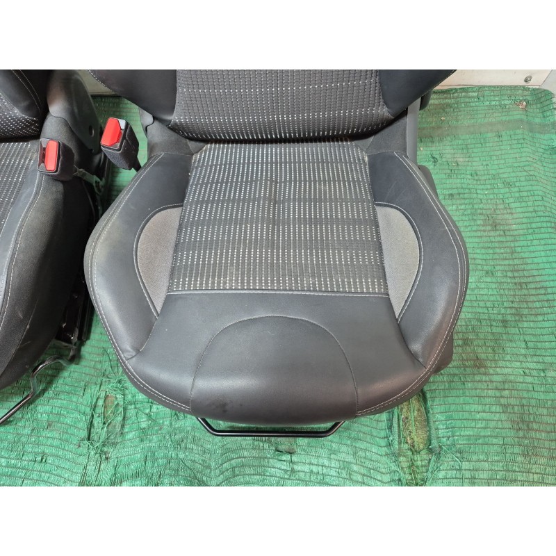Recambio de juego asientos completo para peugeot 2008 i (cu_) 1.5 bluehdi 120 referencia OEM IAM   