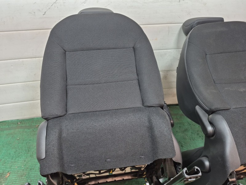 Recambio de juego asientos completo para peugeot 2008 i (cu_) 1.5 bluehdi 120 referencia OEM IAM   