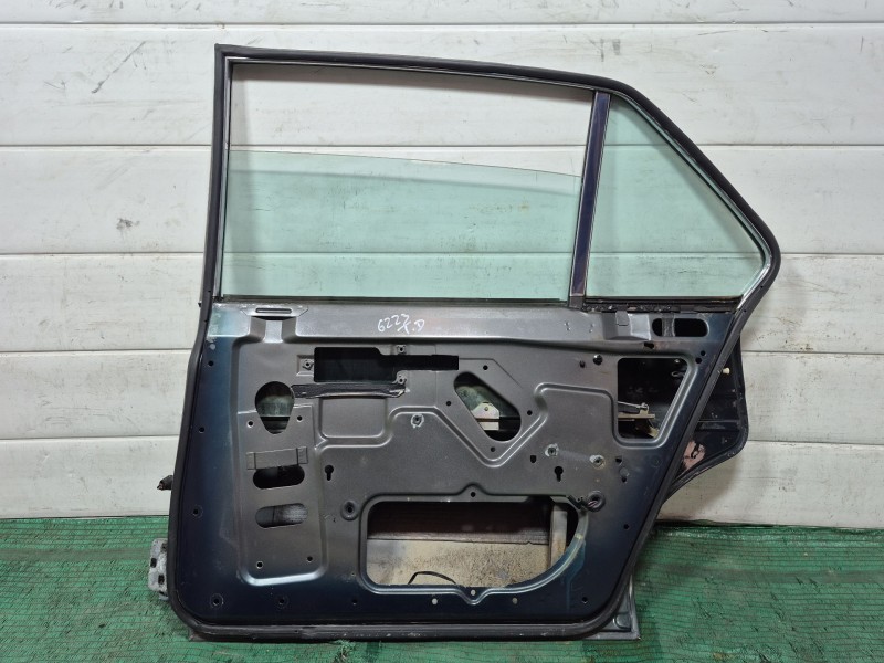 Recambio de puerta trasera derecha para jaguar xj sovereign v12 referencia OEM IAM   