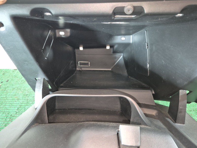 Recambio de guantera para peugeot 2008 i (cu_) 1.5 bluehdi 120 referencia OEM IAM   