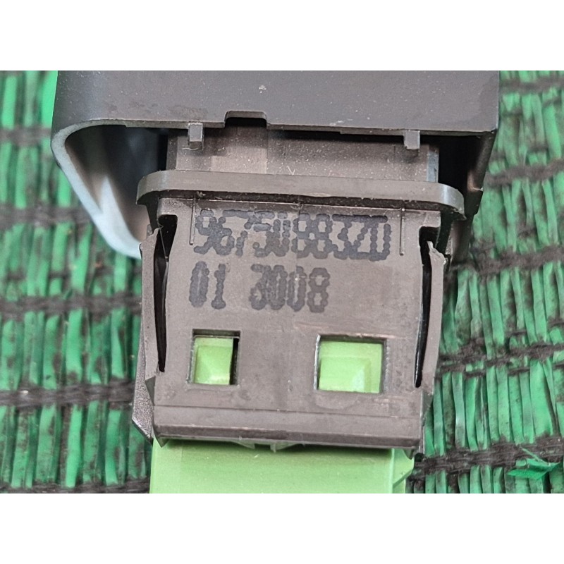 Recambio de interruptor para peugeot 2008 i (cu_) 1.5 bluehdi 120 referencia OEM IAM   