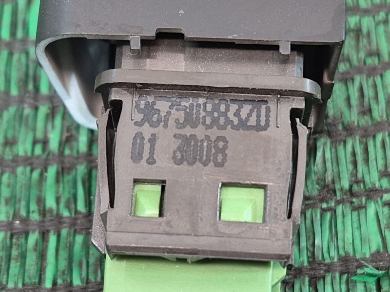 Recambio de interruptor para peugeot 2008 i (cu_) 1.5 bluehdi 120 referencia OEM IAM   