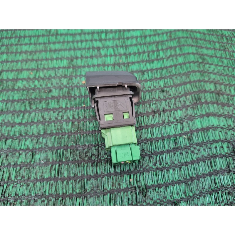 Recambio de interruptor para peugeot 2008 i (cu_) 1.5 bluehdi 120 referencia OEM IAM   