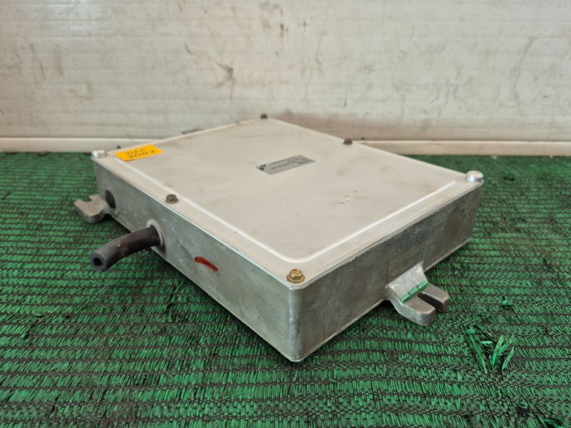 Recambio de centralita motor uce para jaguar xj sovereign v12 referencia OEM IAM   